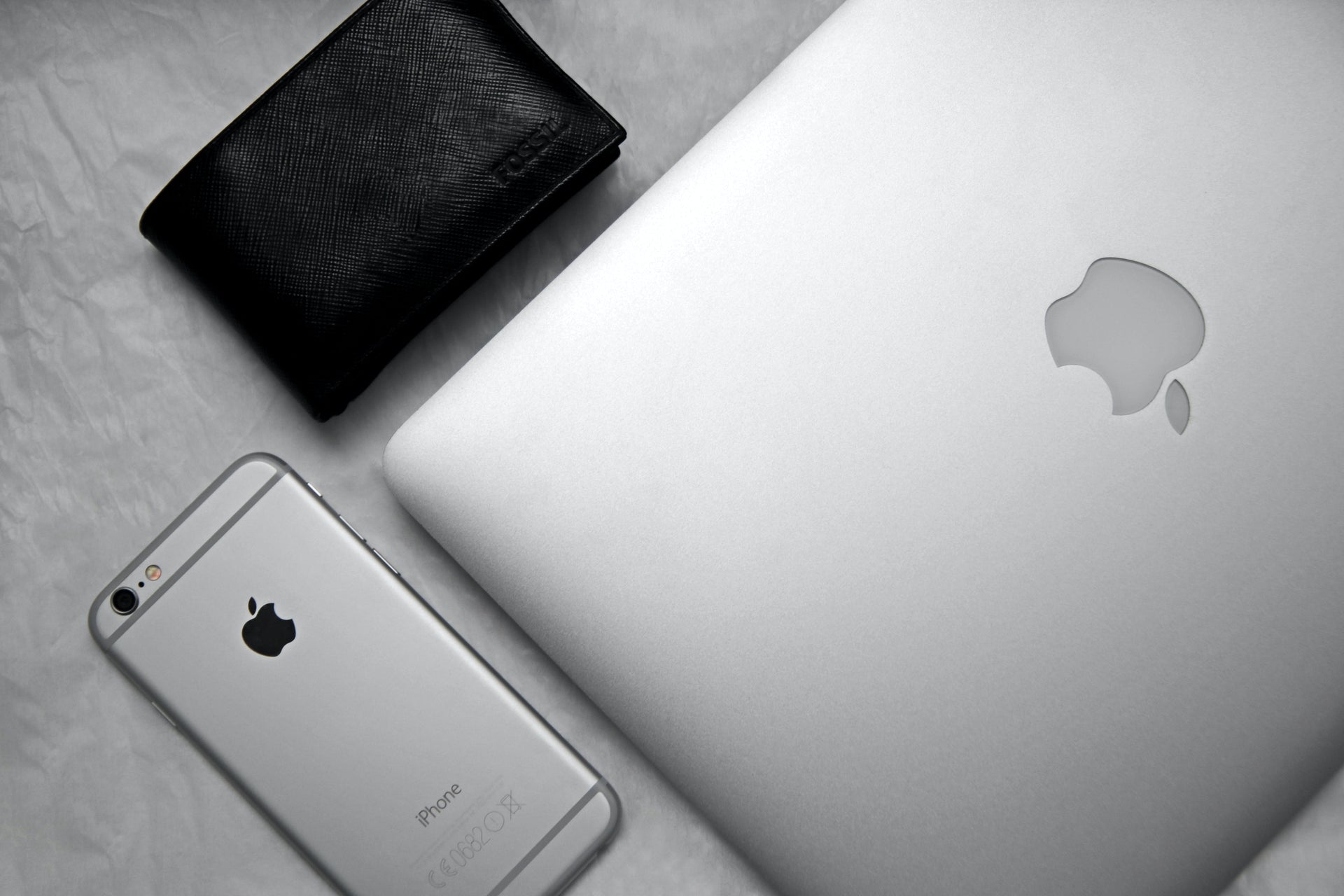 GADGETS & MUST-HAVES