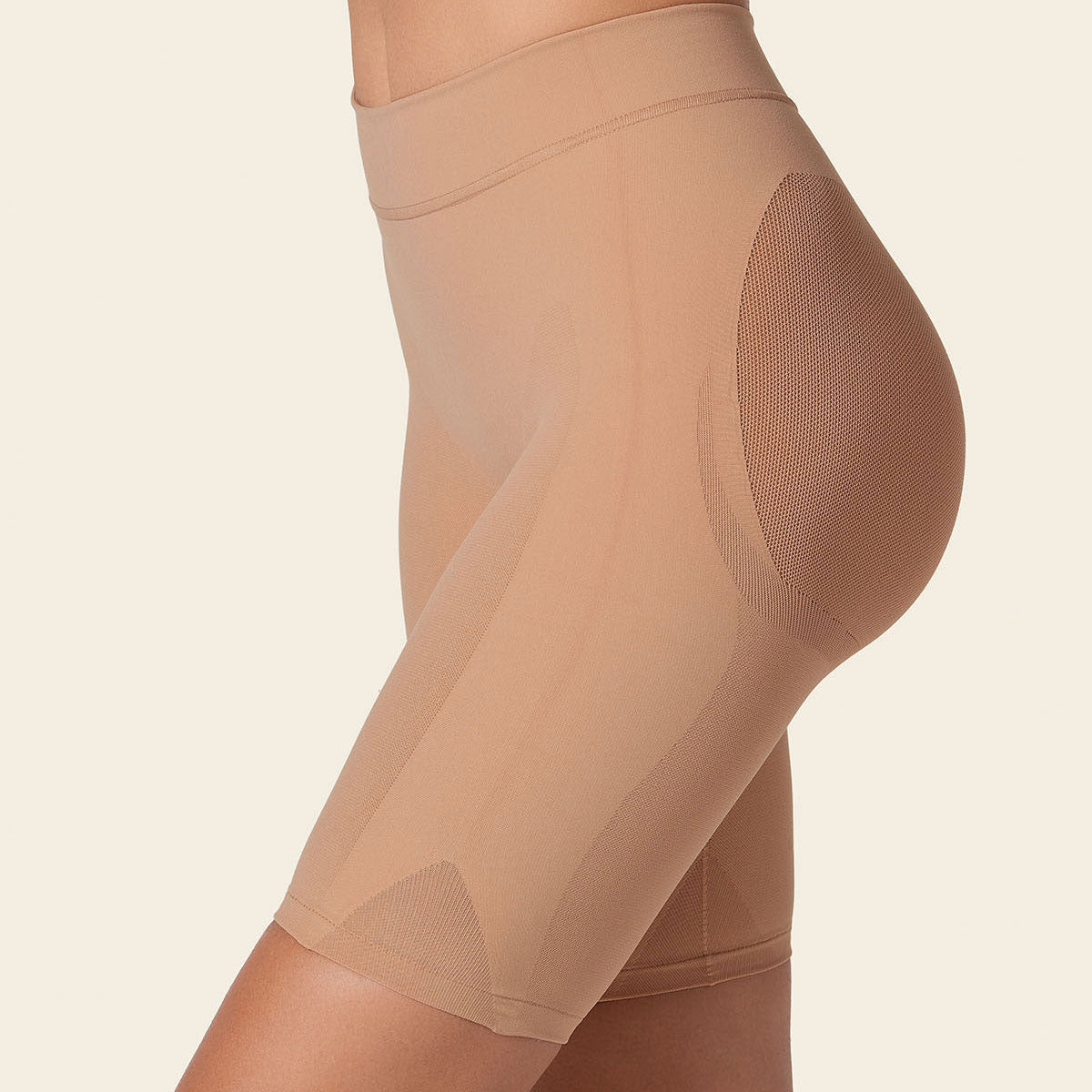 Gut sitzende, unsichtbare Shorts zur Po-Straffung