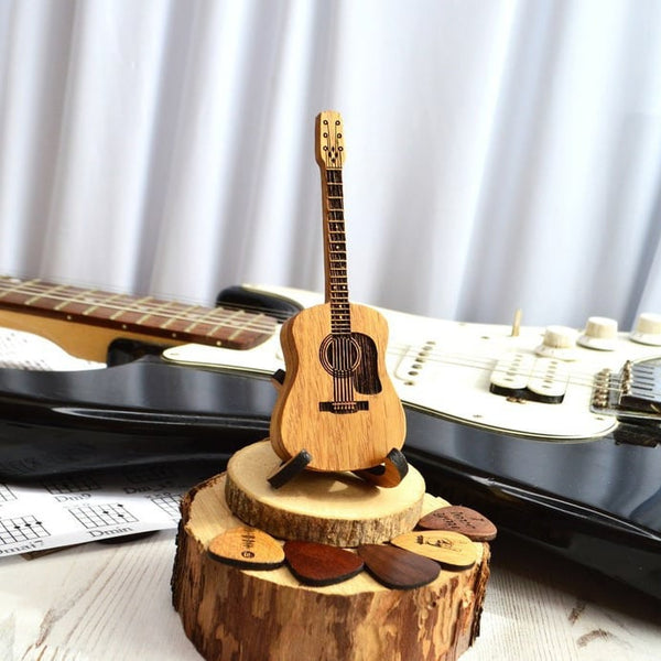 50% RABATT | GuitarHolder™ - Gitarrenplektrenhalter +3 Gratis Plektren [Letzter Tag Rabatt]