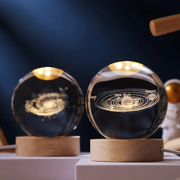 LumiOrbit™ Kristallkugel mit 3D-Licht | Magische Weltraum-Atmosphäre & Stimmungsvolle Beleuchtung