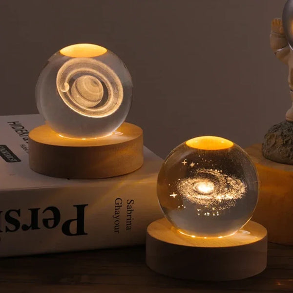 LumiOrbit™ Kristallkugel mit 3D-Licht | Magische Weltraum-Atmosphäre & Stimmungsvolle Beleuchtung