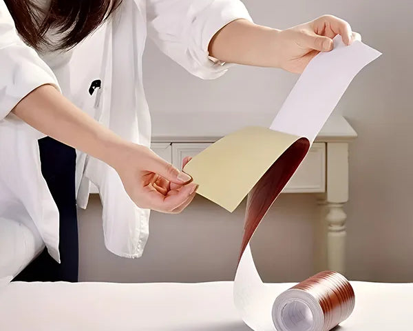 EasyWrap™ - Selbstklebende Sockelleisten für Wände – Einfach zu Befestigen & Modernisieren