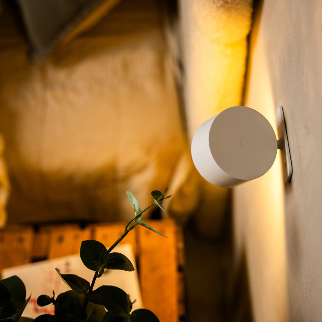 FlexiGlow™ Magnetische LED-Wandleuchte | 3 Lichtfarben & kabellose Flexibilität