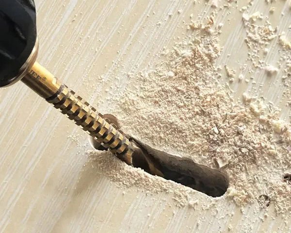 CraftPro™ - bohrt präzise Löcher in verschiedene Materialien