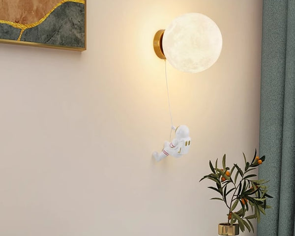 Creative Moon Astronaut Wandleuchte