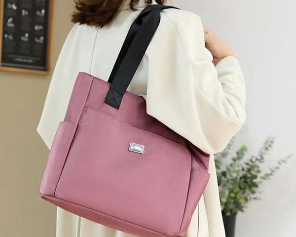 Carry™ - Tragen Sie Ihre Habseligkeiten und bleiben Sie dabei modisch