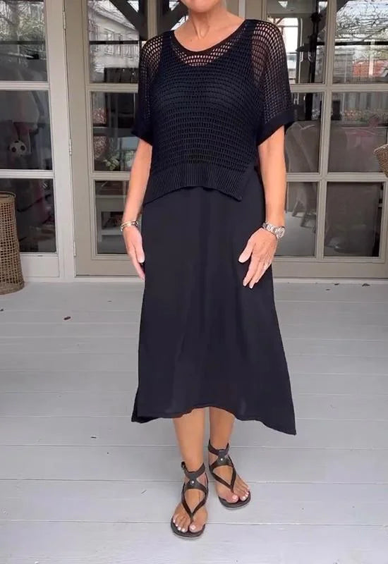 UrbanMuse™ – Das trendige Set aus Hosenträgerkleid & Lochbluse