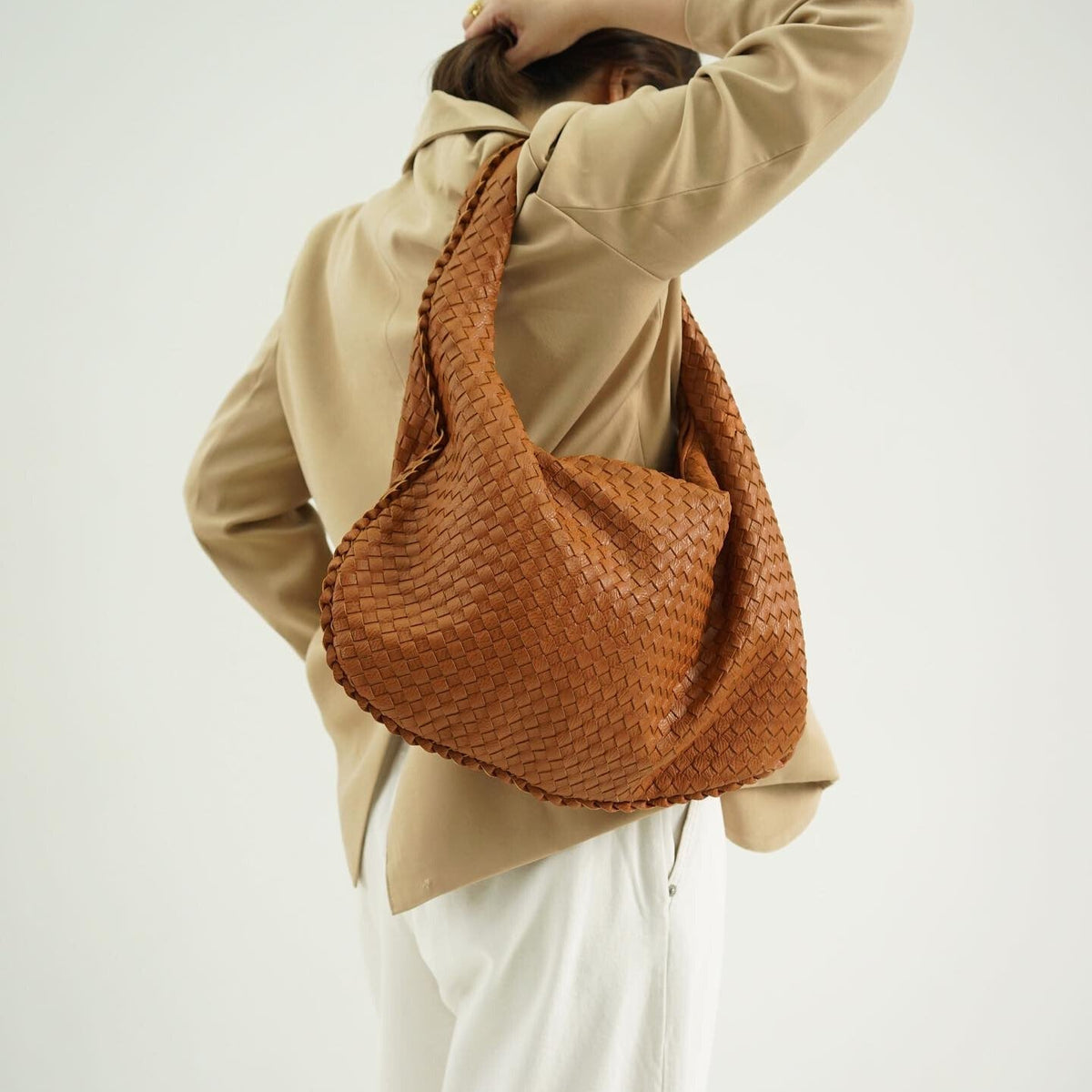 Sophia™ | Elegante Lederschultertasche
