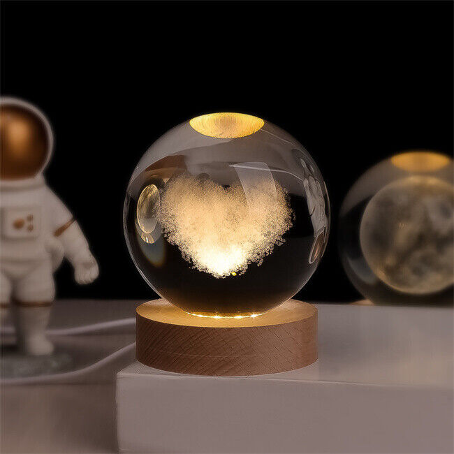 LumiOrbit™ Kristallkugel mit 3D-Licht | Magische Weltraum-Atmosphäre & Stimmungsvolle Beleuchtung