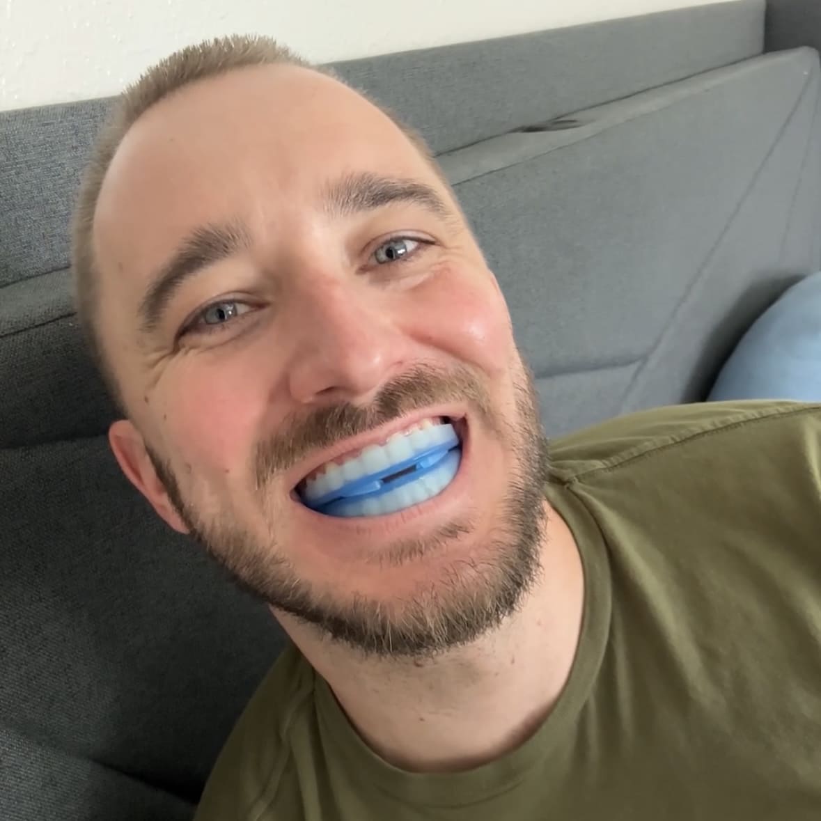 JawEase™ Anti-Snoring Mouthpiece – Für Ruhigere Nächte & Erholsameren Schlaf
