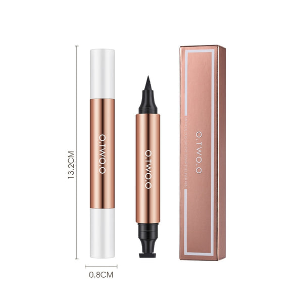 O.TWO.O™ Wasserfester perfekt geschwungener Eyeliner