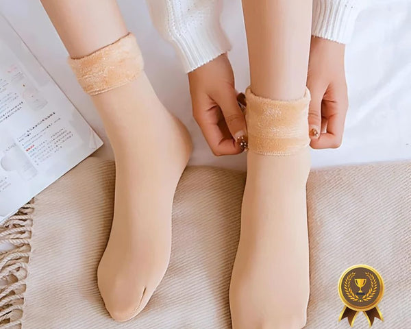 4+4 GRATIS | CozySocks - Winter-Samt-Socken [Letzter Tag Rabatt]