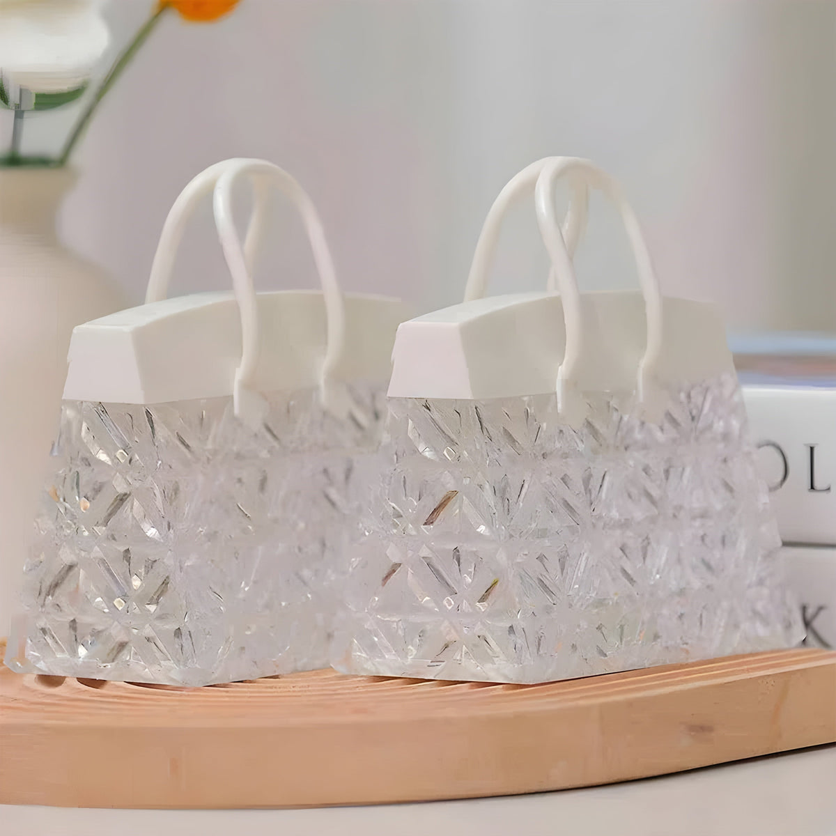 LumiBag – Stilvolle Handtaschenlampe für gemütliche Nächte
