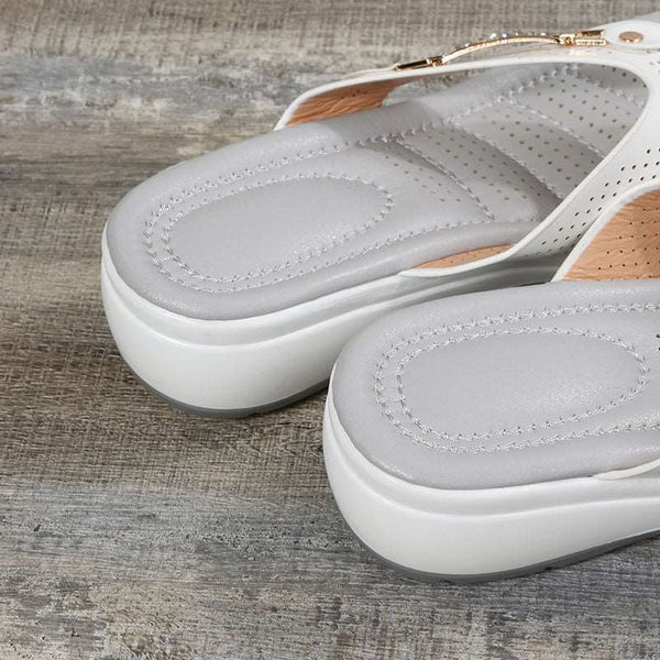 Sabryna - Flache Sandalen aus Mesh