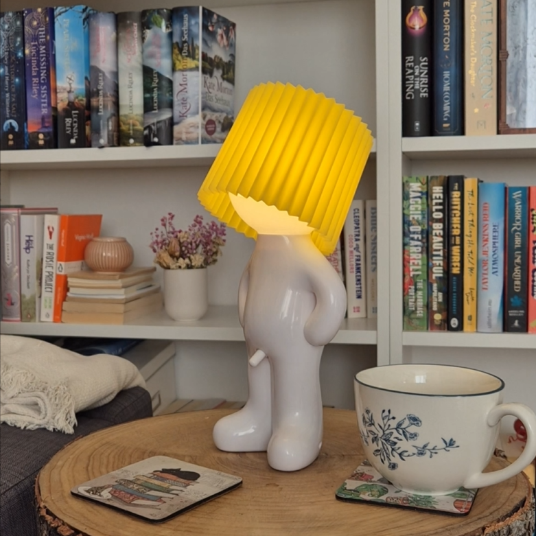 Verschönern Sie Ihr Zuhause mit dem verspielten Charme von Lampen-Larry!