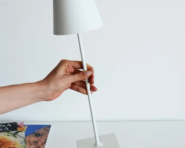 50% Rabatt | Moderne, hochwertige und kabellose Lampe