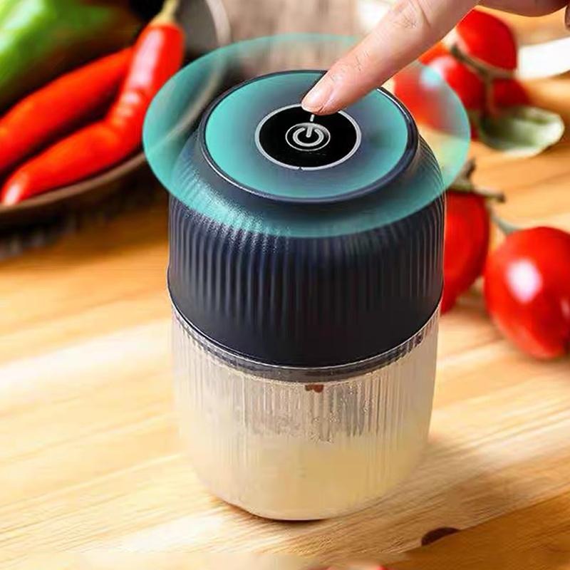 ChopEase™ | USB Mini-Zerkleinerer für Knoblauch, Gemüse & Kräuter
