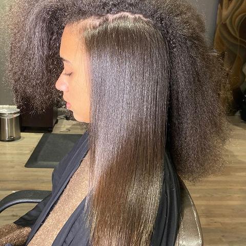 SilkSmooth™ Erreiche glänzendes, glattes Haar mit diesem hochwertigen Tourmalin-Styler