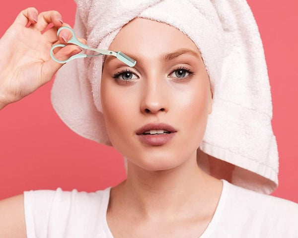 BrowFix™ Perfekt geformte Augenbrauen