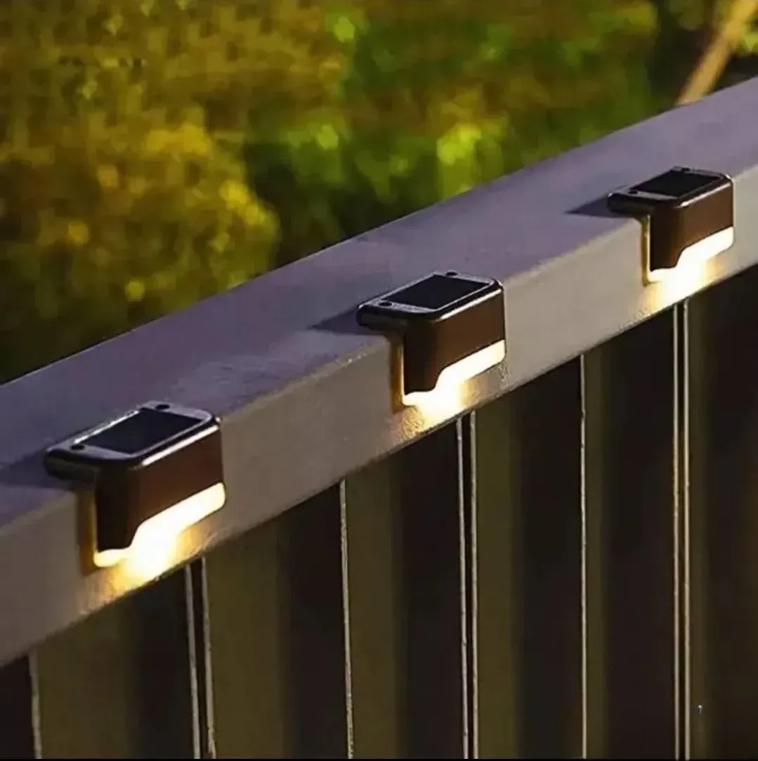1+1 GRATIS | SolarVanta™ - Ultrahelle Solar-Außenleuchte – Kabellose Gartenbeleuchtung