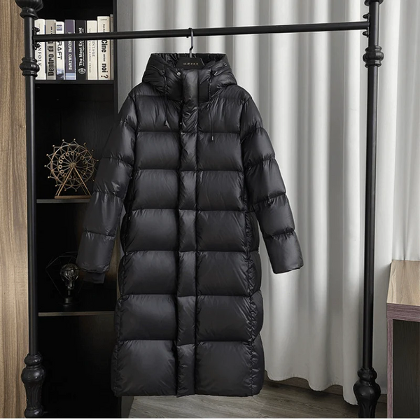 Phoebe™ Lange Daunenjacke – Ihr modischer Begleiter für Herbst und Winter