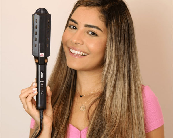 SilkSmooth™ Erreiche glänzendes, glattes Haar mit diesem hochwertigen Tourmalin-Styler