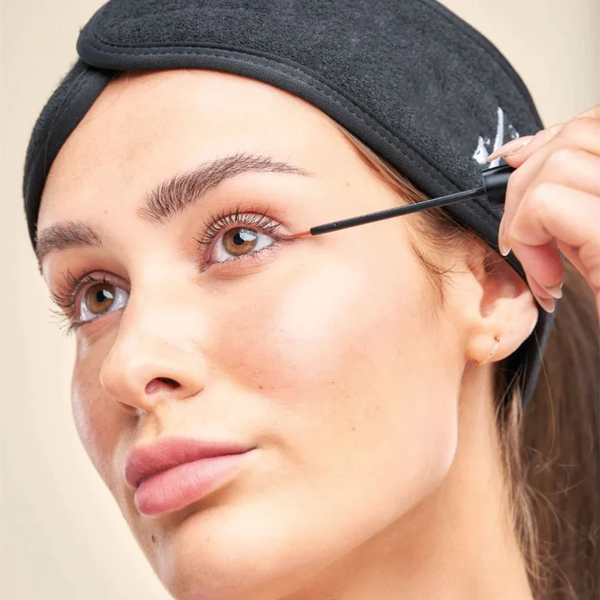 1+1 GRATIS | Lashova™ | Erwachen Sie jeden Tag mit natürlich längeren, volleren und stärkeren Wimpern