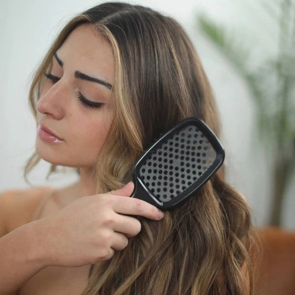 FrizzFixierer™ Mühelose, verhedderungsfreie Bürstung (1+1 Gratis)