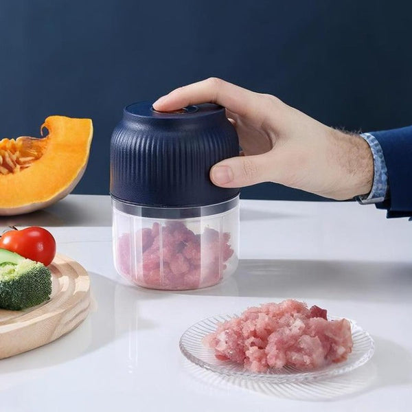 ChopEase™ | USB Mini-Zerkleinerer für Knoblauch, Gemüse & Kräuter
