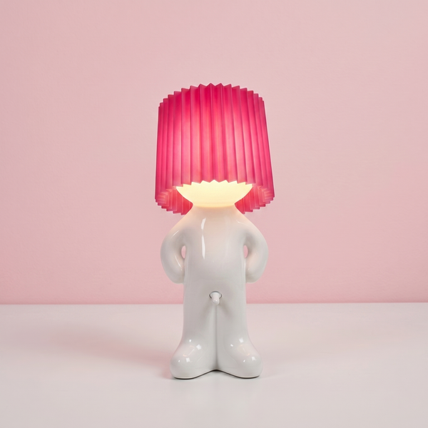 Verschönern Sie Ihr Zuhause mit dem verspielten Charme von Lampen-Larry!