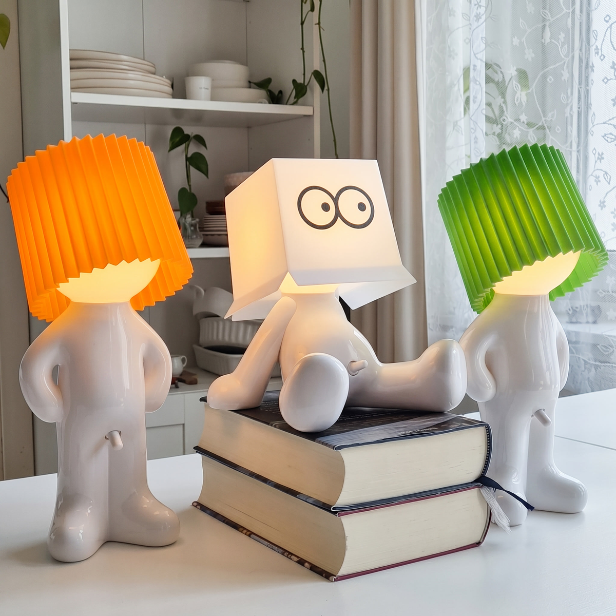 Verschönern Sie Ihr Zuhause mit dem verspielten Charme von Lampen-Larry!