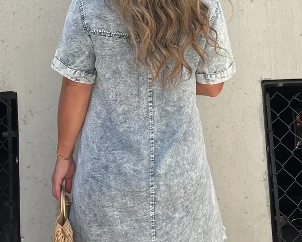 Vera | Lässiges Hemdblusenkleid aus Denim