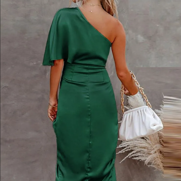 Naomi™ | Schlankes sexy tailliertes Kleid