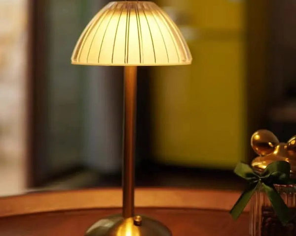LumiDome™ – Stilvolle Retro-Lampe mit Touch-Steuerung