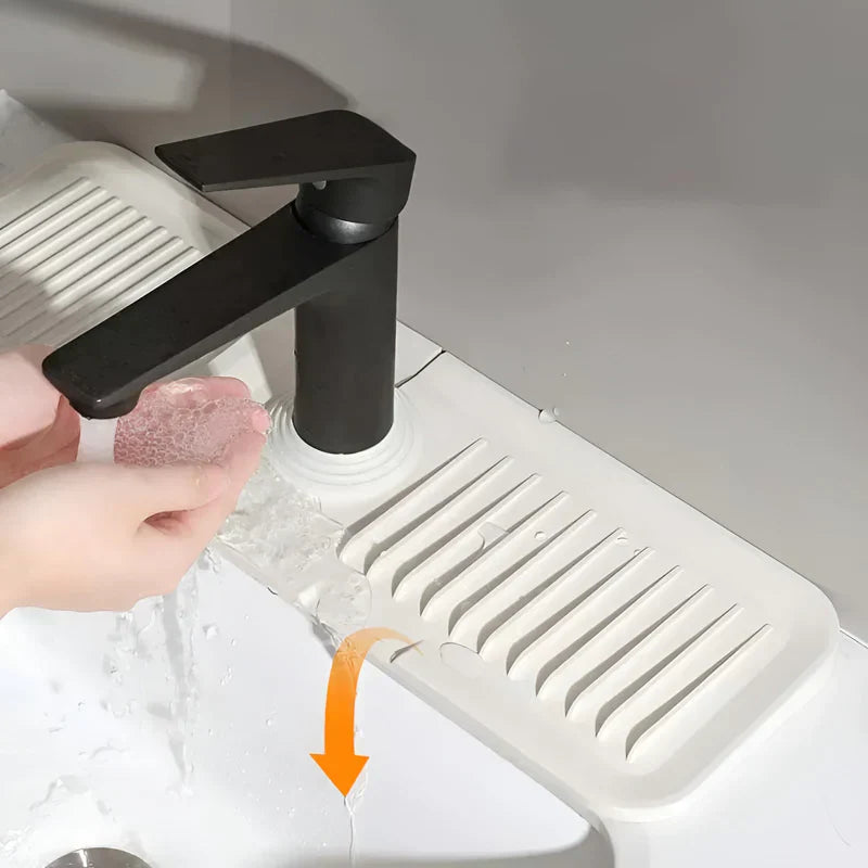 EasyMat™ - Hält Ihre Arbeitsplatte makellos und trocken