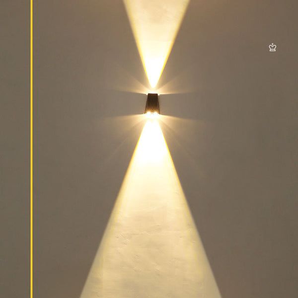 1+1 GRATIS | LumiGuard - Die wetterfeste Solar-Wandleuchte für Ihren Außenbereich